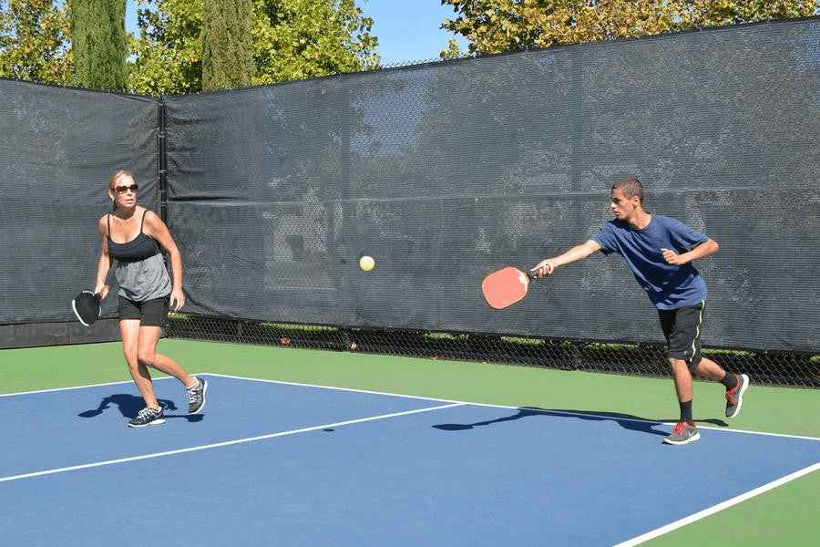 How to control the ball in pickleball?