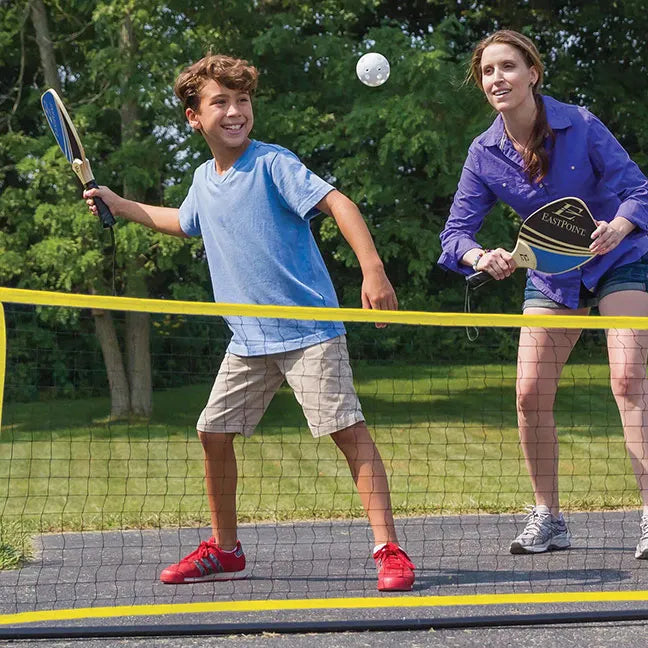 What are the differences between indoor and outdoor pickleball?